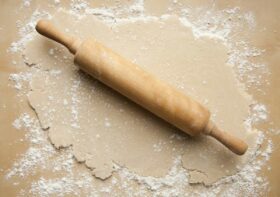 How To Roll Out Pie Crust (The right way)